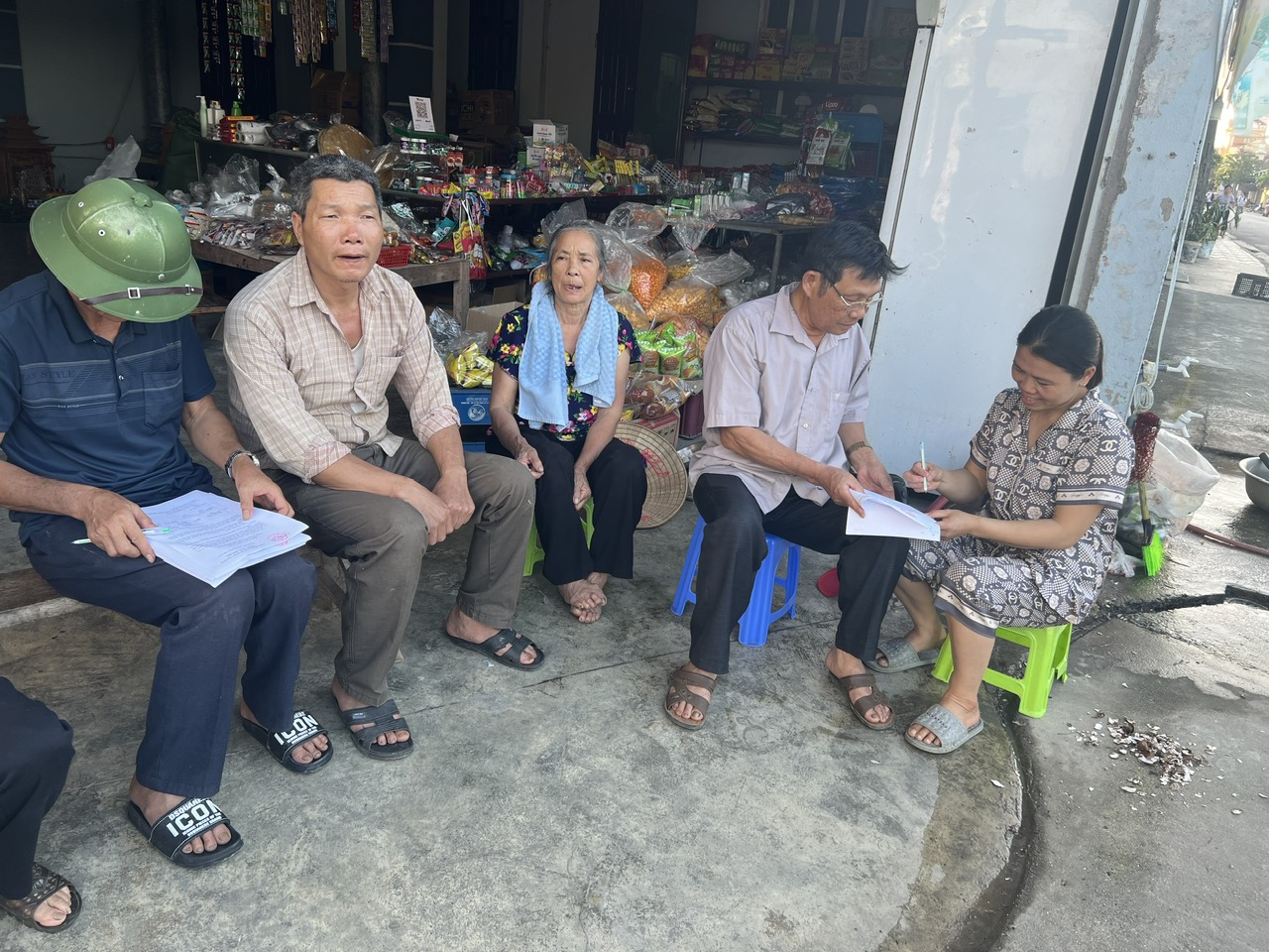 XÃ THỐNG NHẤT HOÀN THÀNH CÔNG TÁC LẤY PHIẾU CỬ TRI VỀ PHƯƠNG ÁN SẮP XẾP ĐƠN VỊ HÀNH CHÍNH CÁC CẤP