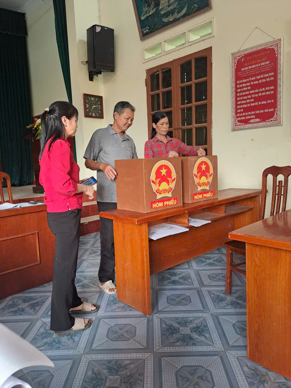ẢNH LẤY PHIÉU 1.jpg