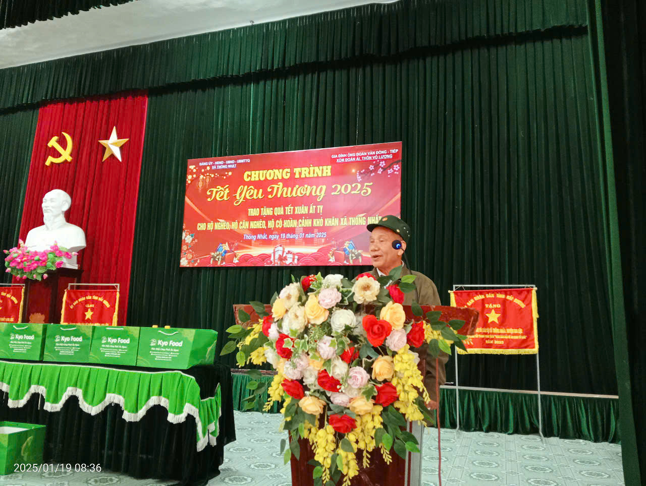 TẶNG QUÀ 10.jpg