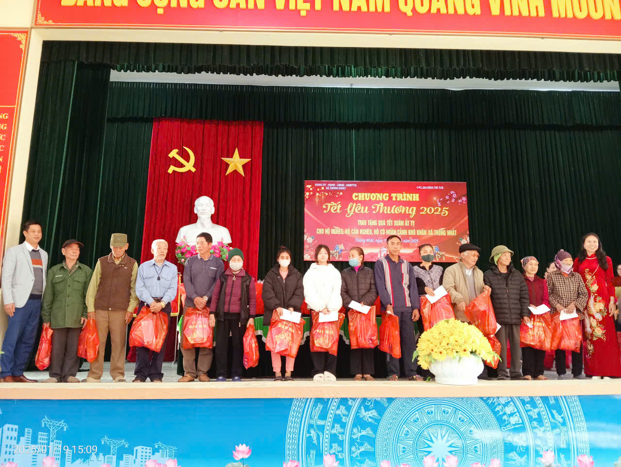 TẶNG QUÀ 5.jpg